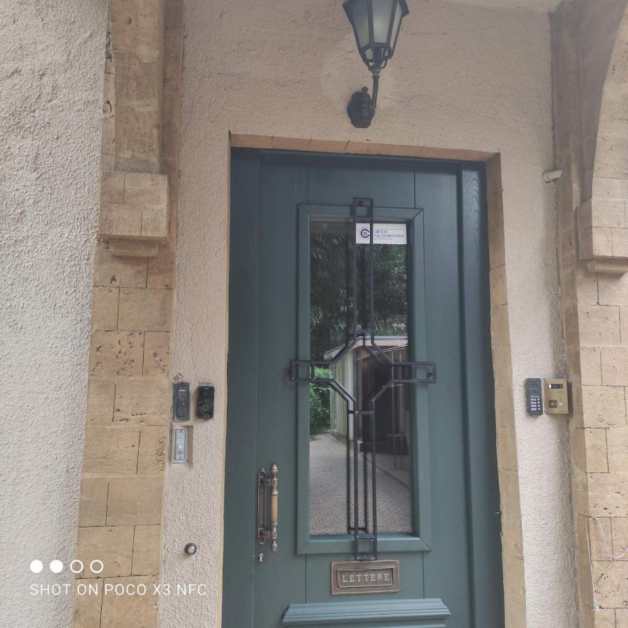 Атмосферная Квартира В Центре Odessa Exterior foto